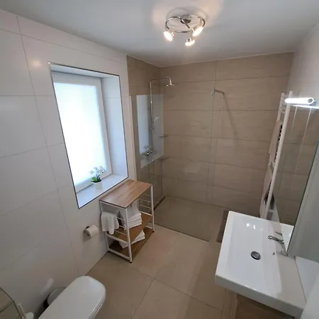 Kernsaniert Barrierefrei Apartment