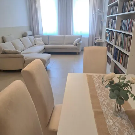 Kernsaniert Barrierefrei Διαμέρισμα *